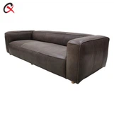 Tolg Nua-Aimseartha Upholstered